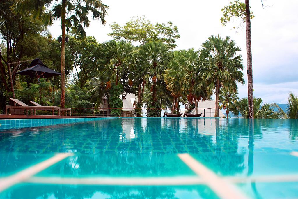 The Blue Sky Resort @ Ранонг Екстериор снимка