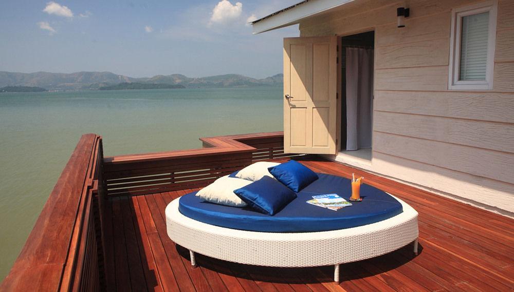 The Blue Sky Resort @ Ранонг Екстериор снимка