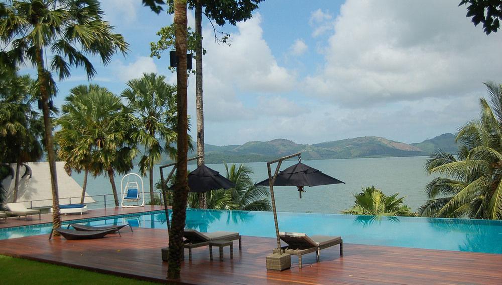 The Blue Sky Resort @ Ранонг Екстериор снимка